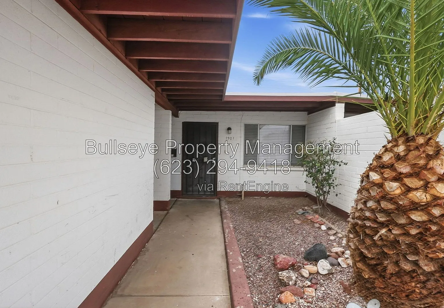3 bed, 1.0 bath, 1053 sqft, $1,695 — Photo 3