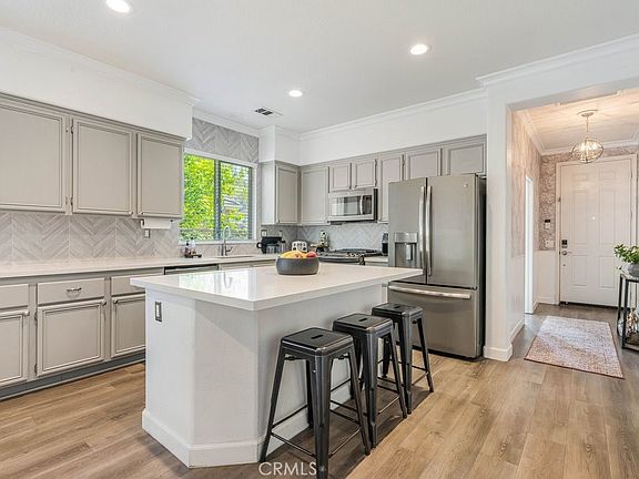 5th image of 28318 Roman Ct