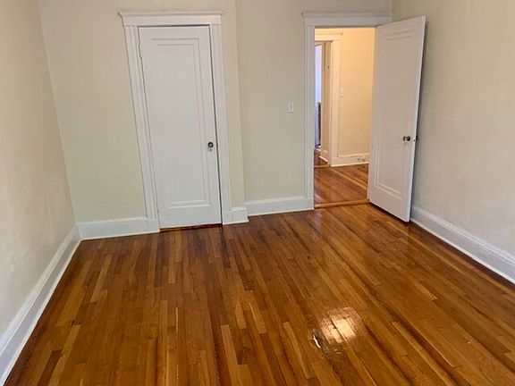5th image of 70 Chiswick Rd #13
