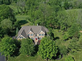 54 Wyckoff Dr, Pittstown, NJ 08867