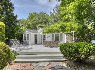 29 Woodland Ave, Westhampton, NY 11978