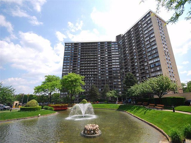 1st image of 2 Bay Club Dr APT 14K