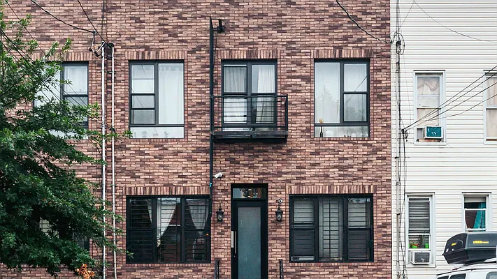 Rented by Nooklyn NYC LLC | media 17