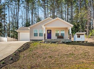 208 S Spring St, Walhalla, SC 29691