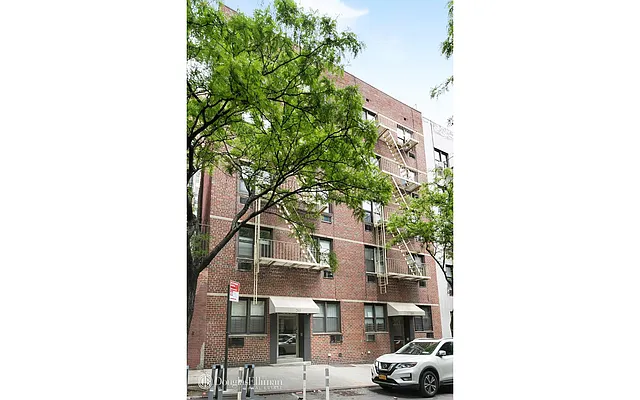 Sold by Douglas Elliman | media 17