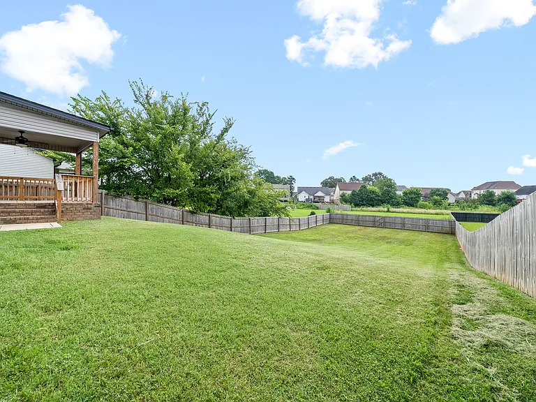 3482 Southwood Dr — Photo 28