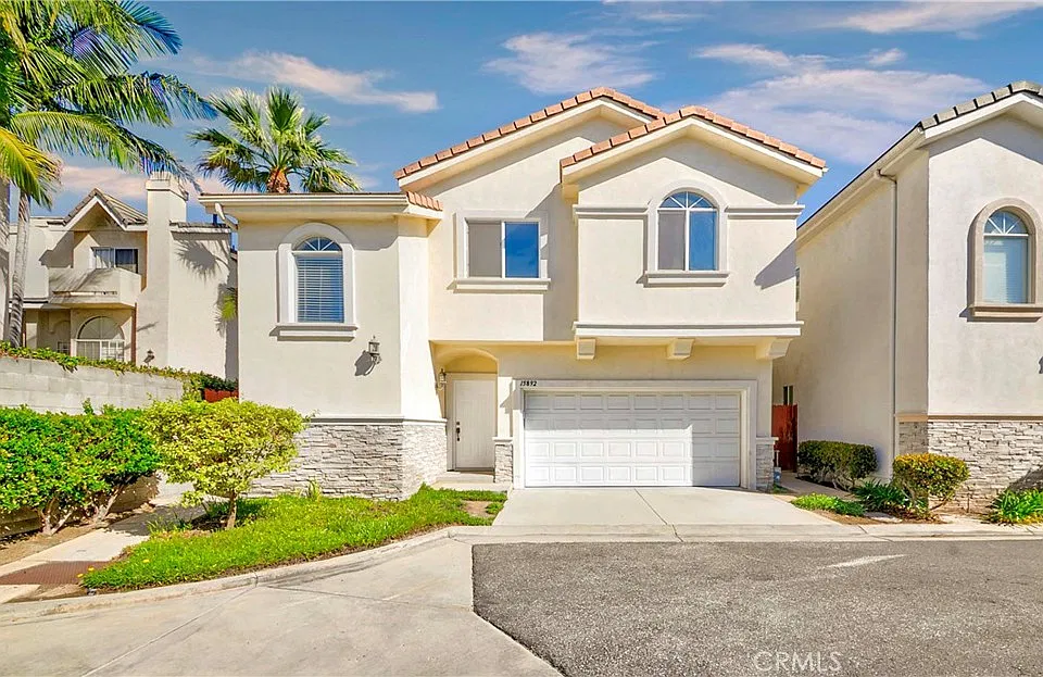 15892 Ocean Ln