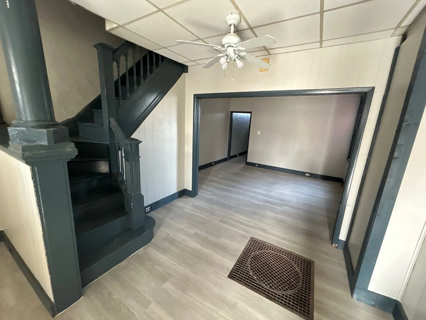1302 Bonaparte Avenue — Photo 4