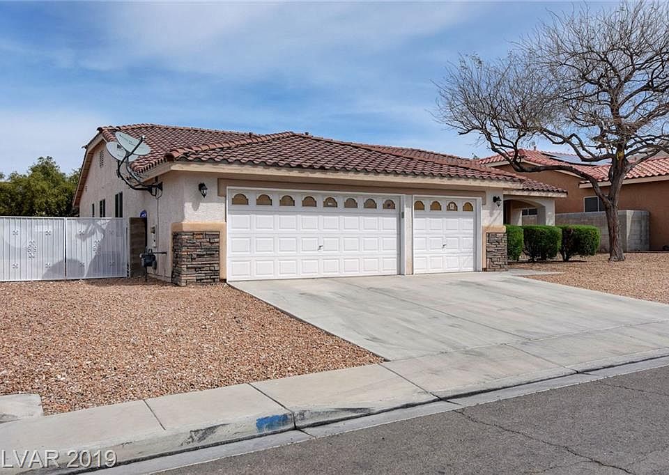 1st image of 6352 Mahogany Peak Ave