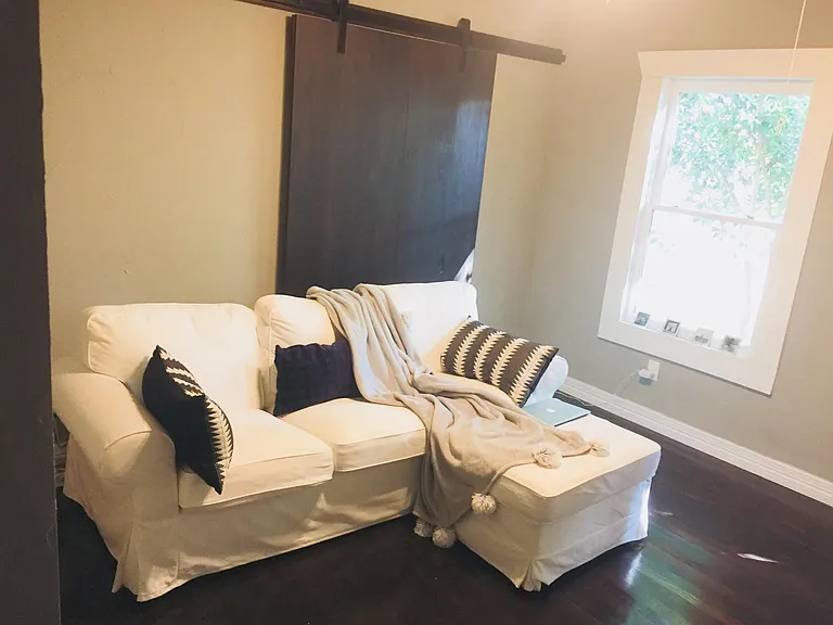 2220 W Huisache Ave — Photo 10