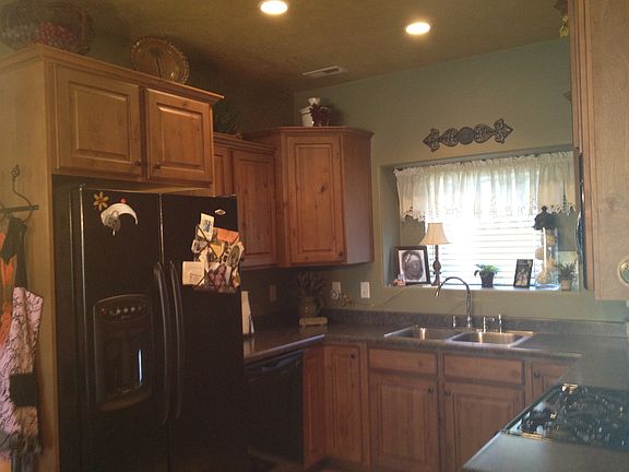 3rd image of 2407 W Montcalm Dr