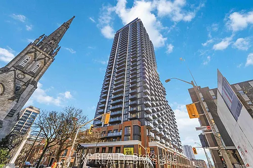 75 James St S #2411 Photo 1