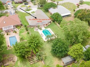 1858 Falling Leaves Ct, Navarre, FL 32566