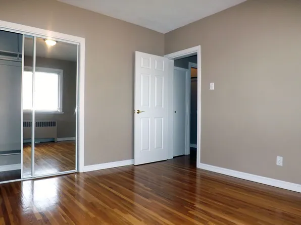 Prince Rupert Apartments, 11225 117th St NW #506075, Edmonton, AB T5G 2W3