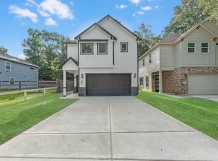 729 Magnolia Point Dr, Huffman, TX 77336