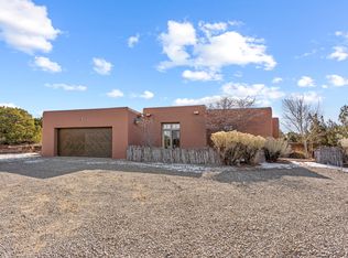 4 Thistle Ln, Santa Fe, NM 87506