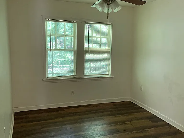 532 W Gordon Ave — Photo 11