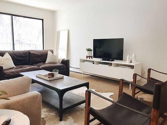 3rd image of 215 Barry Ave S APT 312