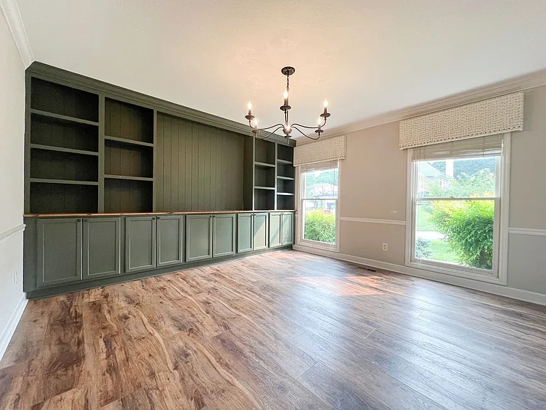 1321 Shadybrook Cove Ln — Photo 3