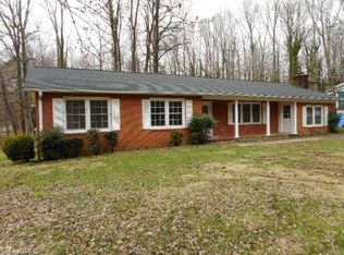 2146 Westminister Ln, Winston Salem, NC 27106