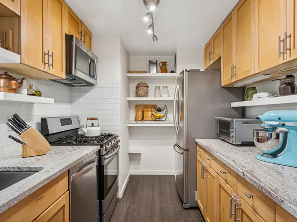1831 Madison Avenue 7M image 2 of 8