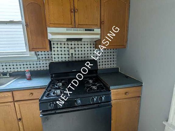 3rd image of 21 Bergen Ave #2M