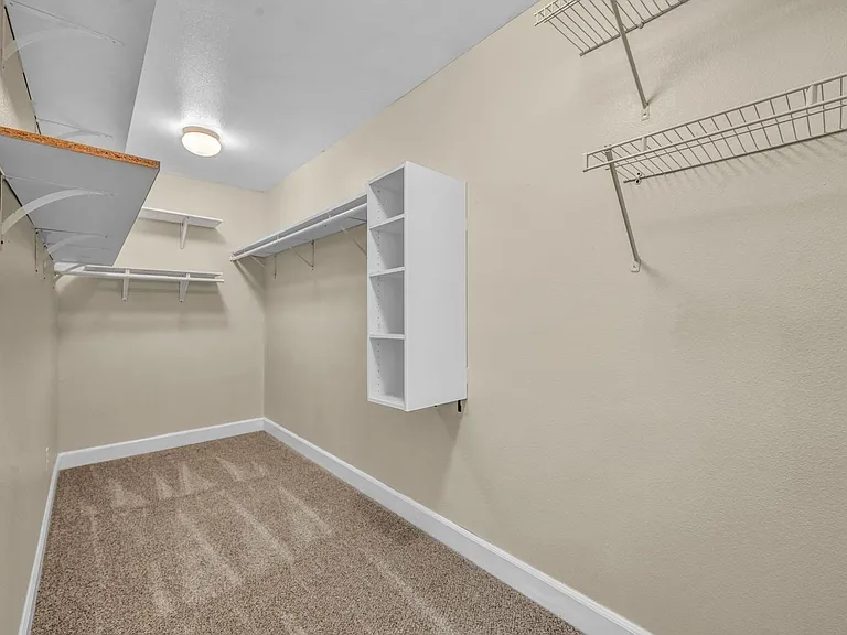 2425 Crooked Canyon Ct — Photo 36