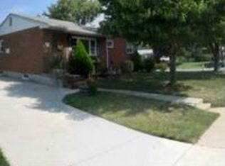 26 Kempton Rd, Glen Burnie, MD 21060