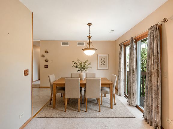 4th image of 500 Westwood Ct APT D