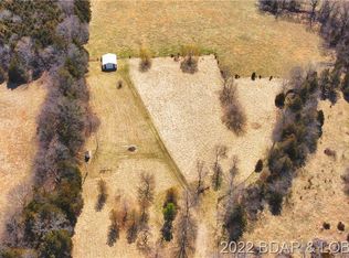 21572 Flippin Rd, Warsaw, MO 65355