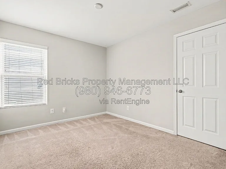11325 Deer Chase Ln — Photo 16
