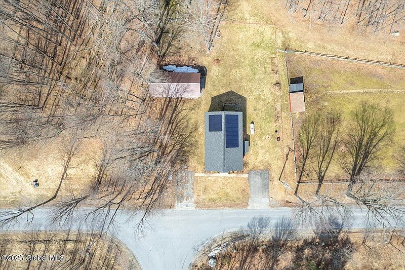 4th image of 1717 Mechanic Street