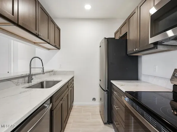 8080 E Speedway Blvd, Tucson, AZ 85710