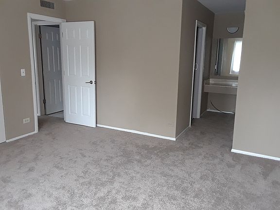 5th image of 700 Wellington Ave Unit 118