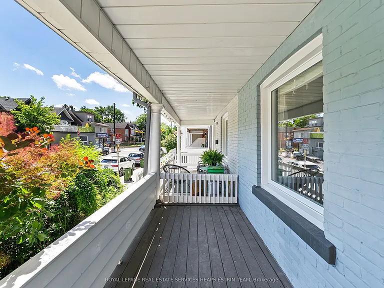 624 Pape Ave — Photo 3