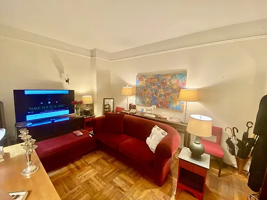 Rented by 74 West Real Estate | media 4