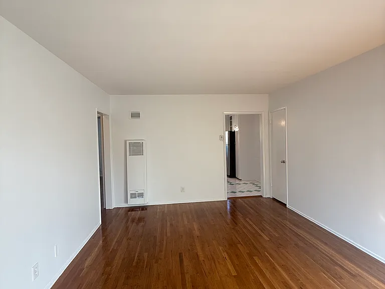 2640 Saint George St #11 — Photo 16