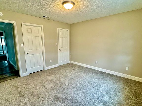 3rd image of 5430 Scenic Vista Dr