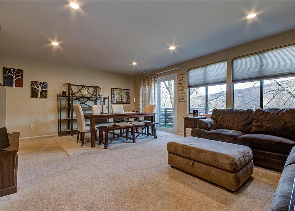 1st image of 435 Country Club Ln