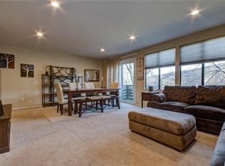435 Country Club Ln, Pomona, NY 10970