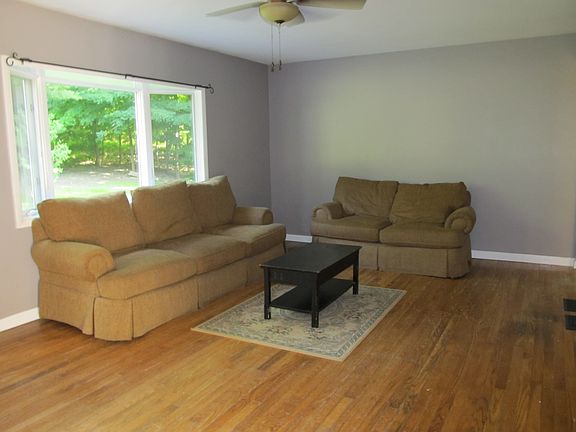 5th image of 113 Rolling Acres Dr