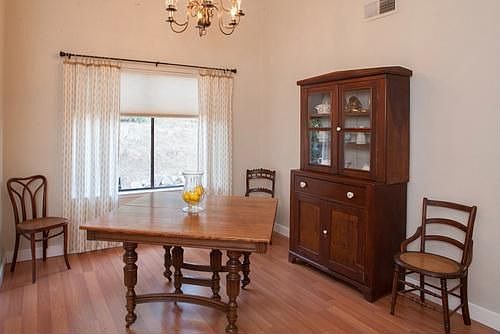 3rd image of 105 Bishop Ct
