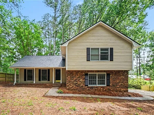 486 Benson Hurst Dr SW, Mableton, GA 30126