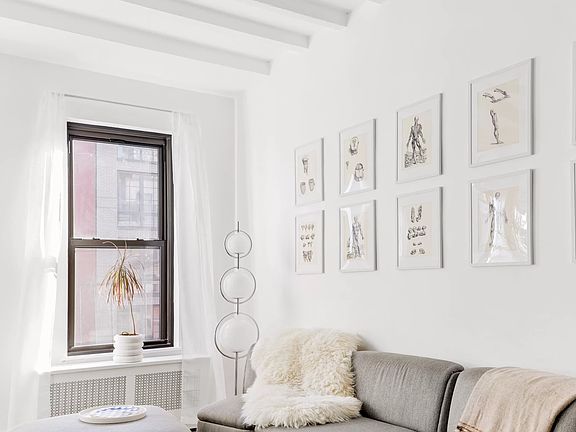 2nd image of 431 W 54th St APT 4B