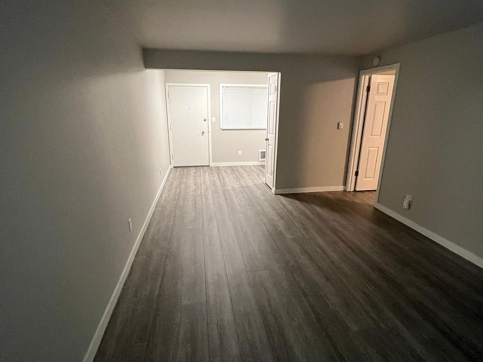 1st image of 101 Boylston Ave E #28