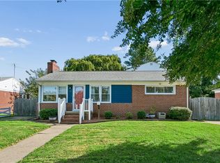 12 Markham Dr, Hampton, VA 23669