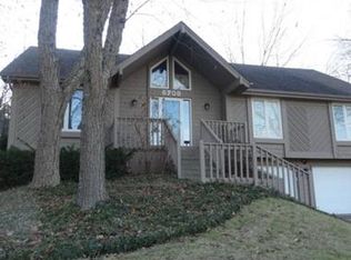 6708 N Olive St, Gladstone, MO 64118