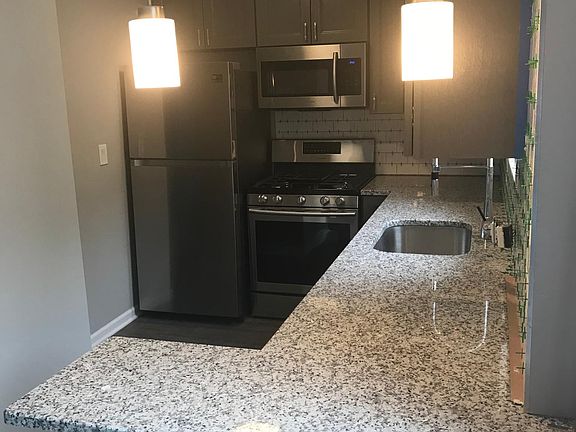 3rd image of 1650 Mill St APT 101