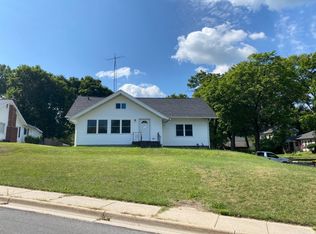 502 Rynearson St, Buchanan, MI 49107