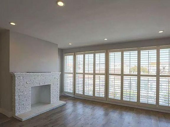3rd image of 269 Avila St #C